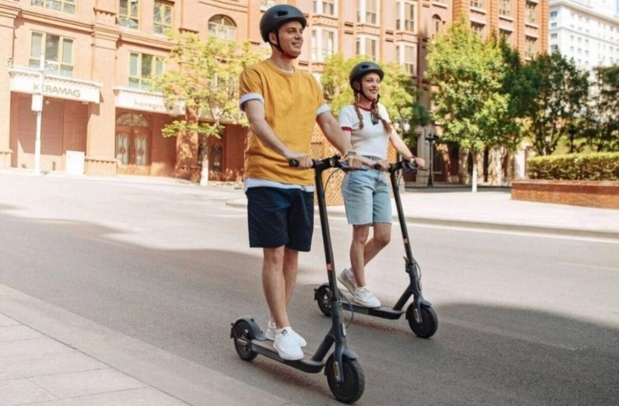 Usuarios de scooters y motos eléctricas deben usar indumentaria de seguridad