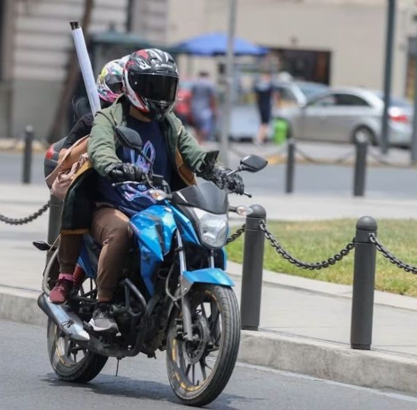 AAP advierte que motos y trimotos eléctricas no son vehículos de movilidad personal y deben contar con placa, SOAT y licencia