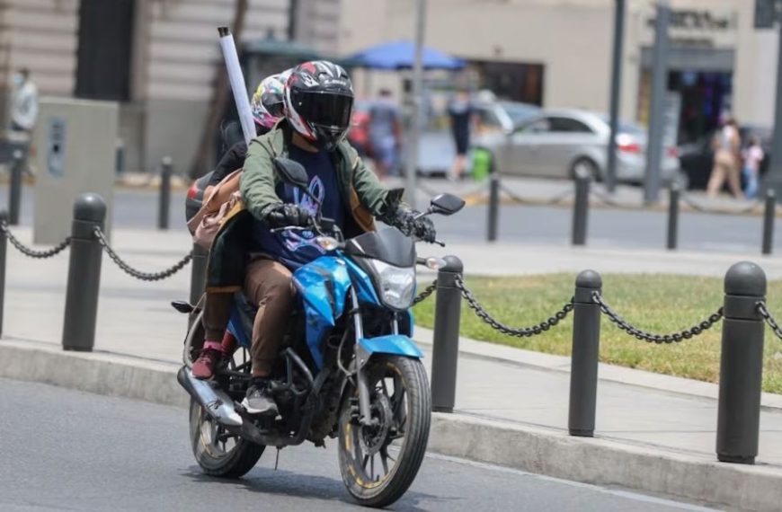 AAP advierte que motos y trimotos eléctricas no son vehículos de movilidad personal y deben contar con placa, SOAT y licencia