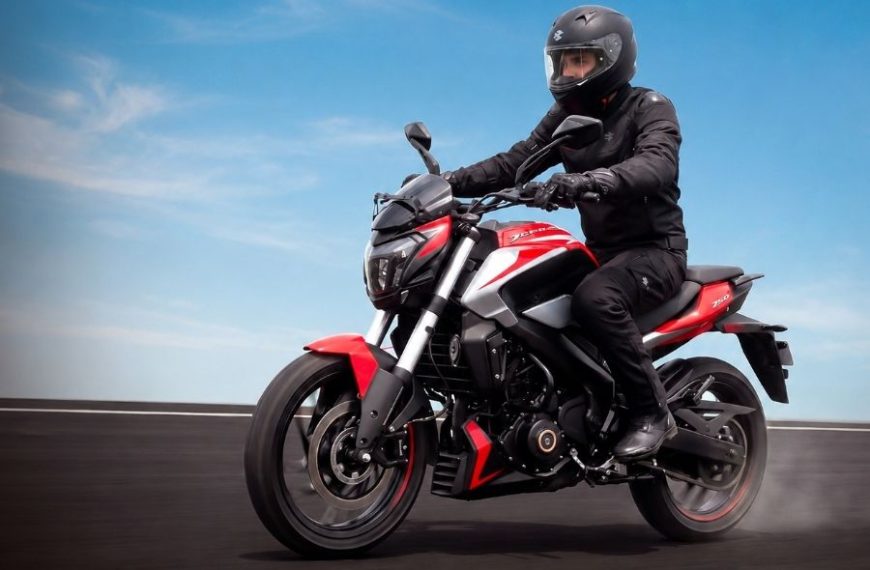 Dominar 250: Una moto con el equilibrio ideal entre potencia y eficiencia para el uso diario y viajes