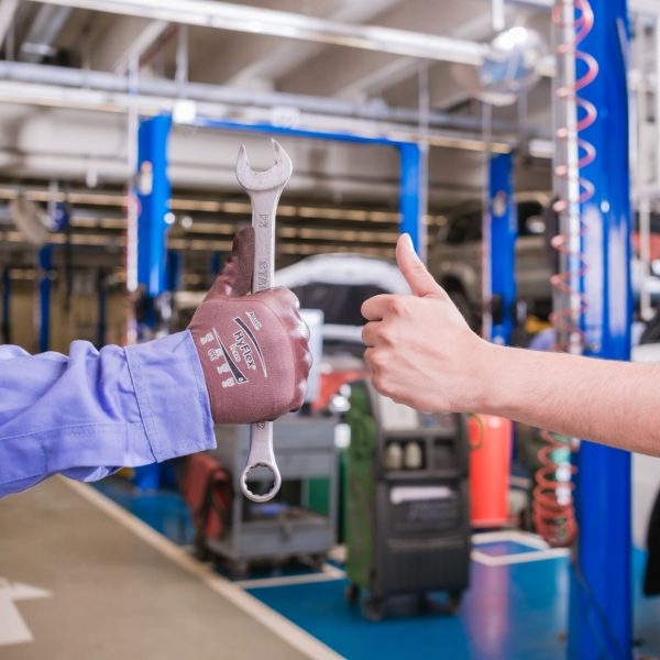 El valor del servicio posventa: ¿Cómo el mantenimiento técnico oficial prolonga la vida de tu auto y evita gastos imprevistos?