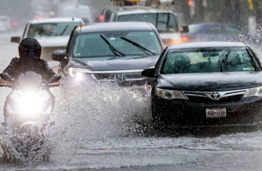 Recomendaciones para manejar bajo la lluvia y evitar accidentes esta temporada