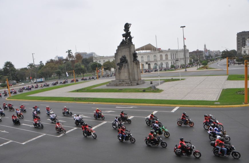 Vuelve el histórico Desfile Patrio en motocicleta, que hizo historia con un record Guinness