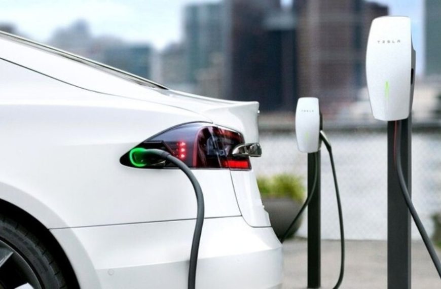 ¿Vas a comprar un auto eléctrico? aspectos que debes revisar antes de tomar una decisión