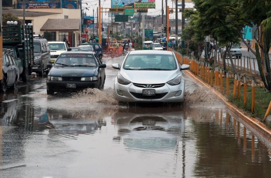 Consejos para conducir bajo la lluvia y evitar accidentes