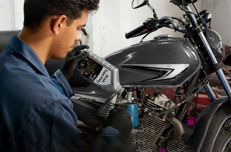Cuatro consejos esenciales para mejorar el rendimiento y alargar la vida útil del motor de tu moto