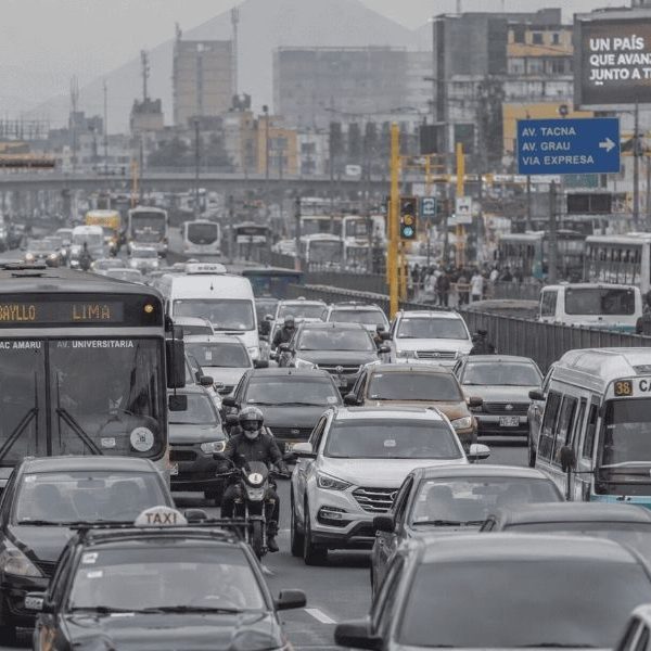 AAP: Lima podría desplazarse a solo 7.5 km/h en 2030 si no se reforma la gestión del transporte