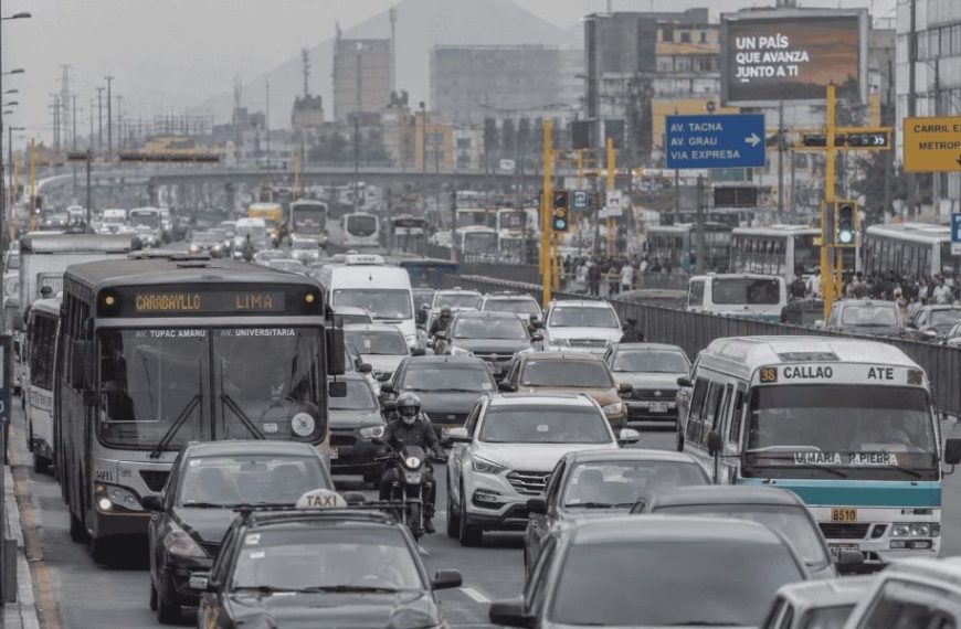 AAP: Lima podría desplazarse a solo 7.5 km/h en 2030 si no se reforma la gestión del transporte