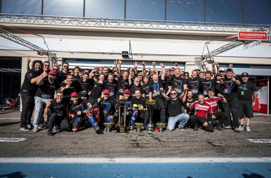 BMW Motorrad Campeones del mundo: histórico triunfo por eltítulo en el FIM EWC