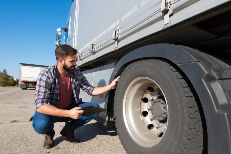 ¿Tu camión te está avisando? Señales que un transportista no debería normalizar para reducir el riesgo de paradas inesperadas
