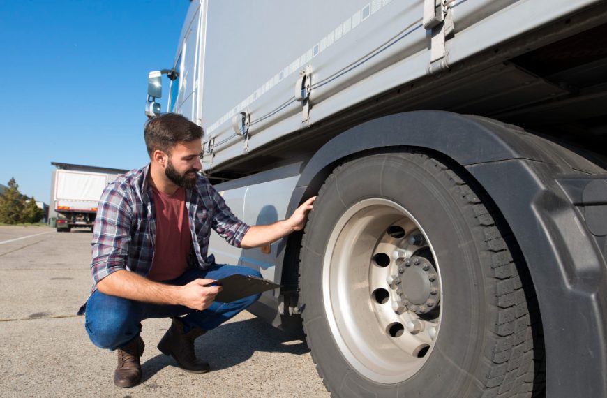 ¿Tu camión te está avisando? Señales que un transportista no debería normalizar para reducir el riesgo de paradas inesperadas
