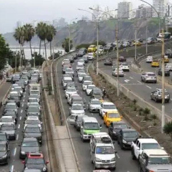 Inmatriculación de vehículos livianos crece 39.5% en Perú durante los primeros ocho meses de 2026