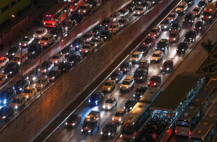 Tráfico en Perú: limeños pierden más de ocho días al año y la congestión afecta la calidad de vida