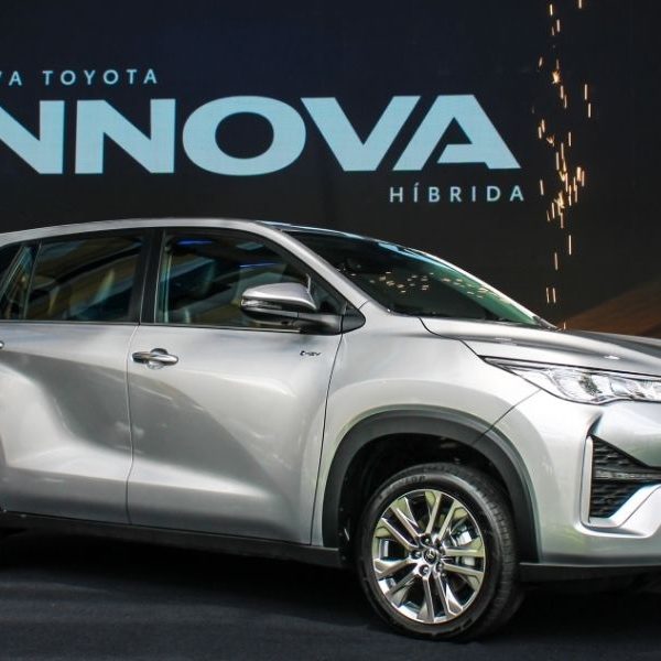 Toyota presenta la nueva Innova, una SUV híbrida que combina confort, espacio y eficiencia para toda la familia