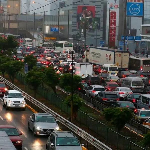 Tráfico en Lima: conductores pierden más de ocho días al año por la congestión vehicular