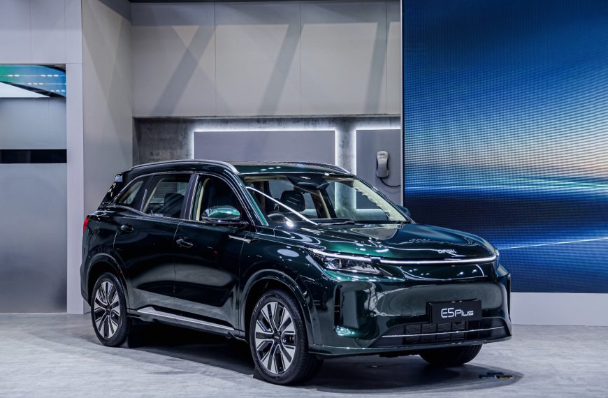 DFSK celebra 20 años en el Perú y sortea una E5 Plus, SUV híbrida enchufable, entre sus clientes